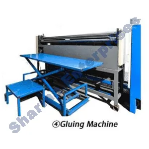 Three-roller gluing machine with working lift platform